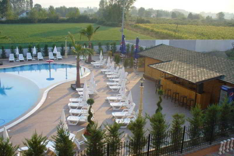 Ador Resort Rinas Exterior foto